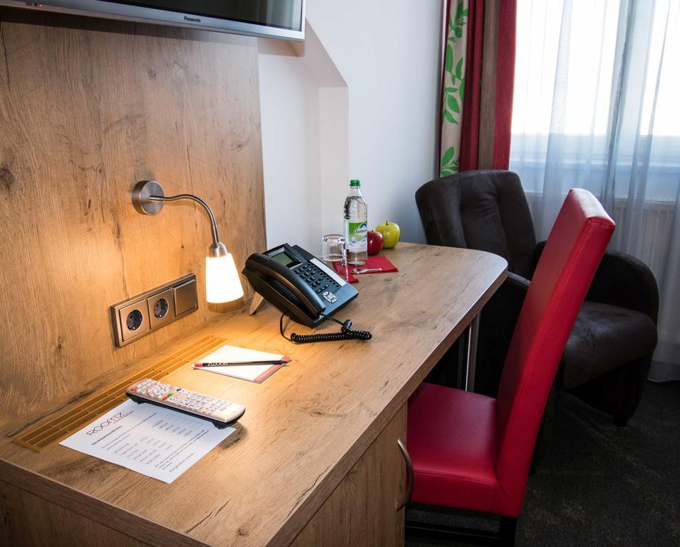 Room'z Zimmeraufzeit Gasthof Forstinning